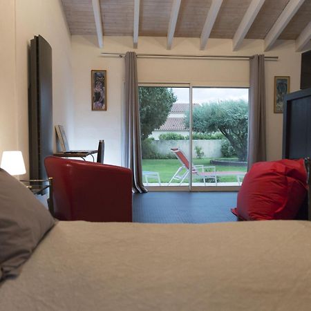 Hotel La Casa Nert à Millas Extérieur photo