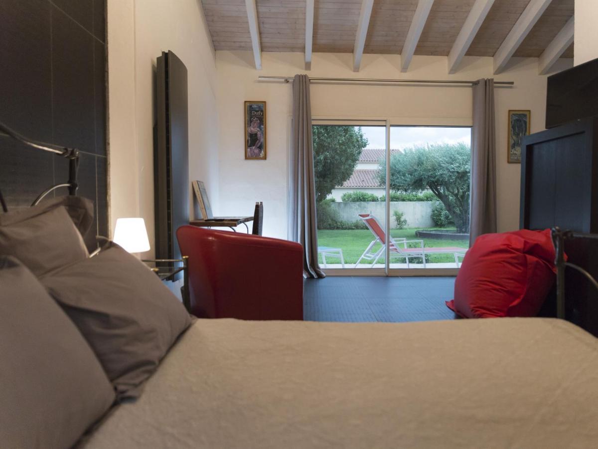 Hotel La Casa Nert à Millas Chambre photo